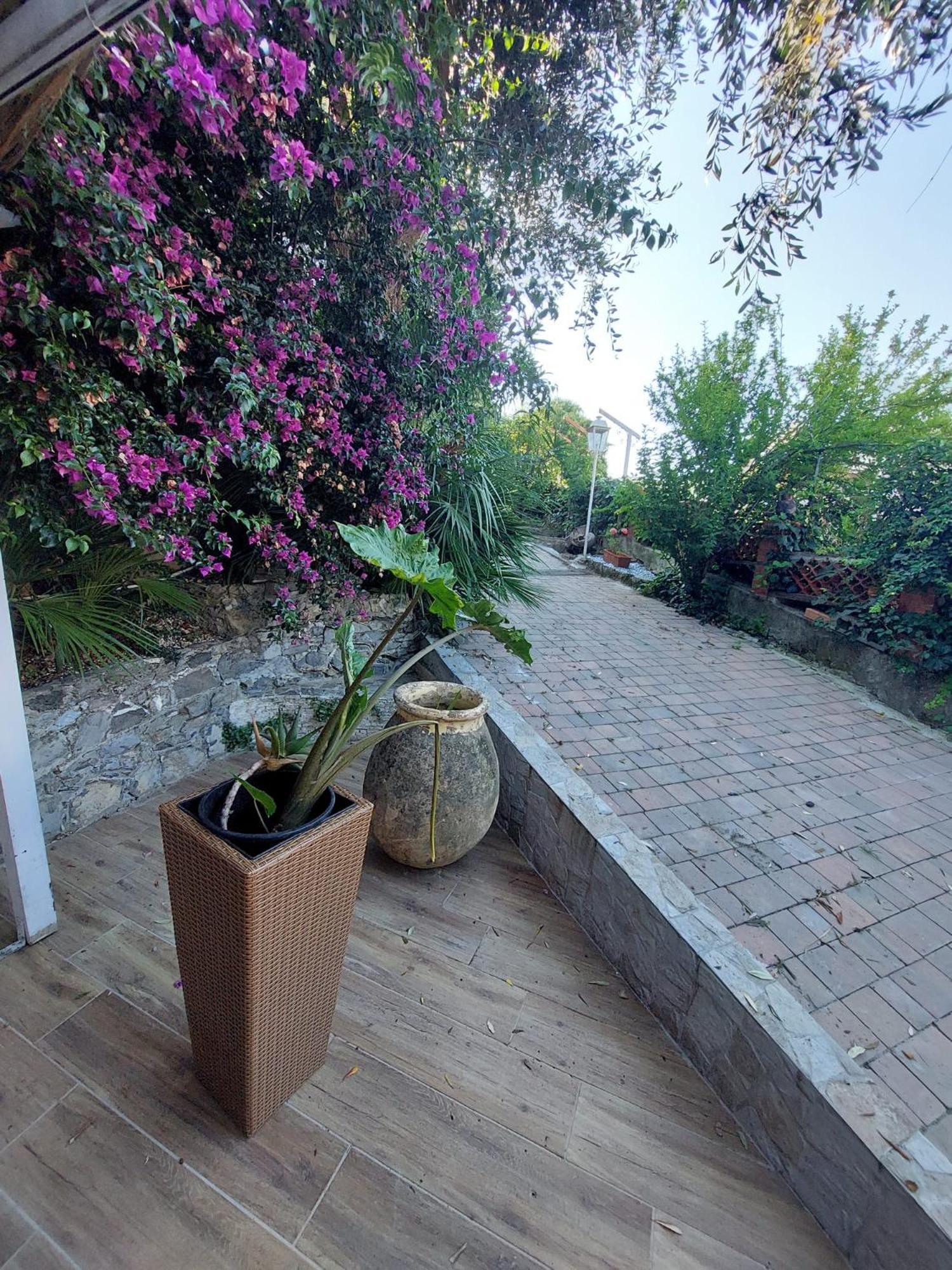 Riviera Garden Apartment Genova Exterior foto
